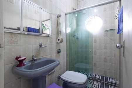 Casa à venda com 200m², 3 quartos e 1 vagaBanheiro social