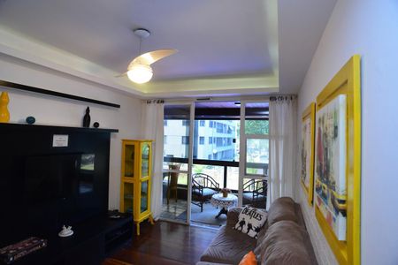 Apartamento para alugar com 144m², 4 quartos e 2 vagasSala