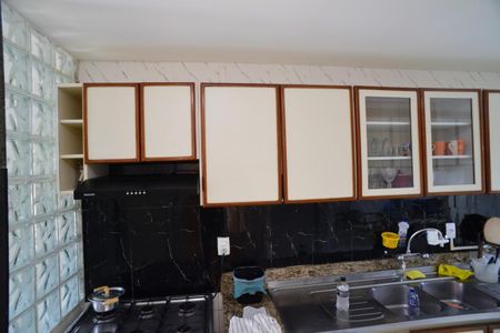 Apartamento para alugar com 144m², 4 quartos e 2 vagasCozinha