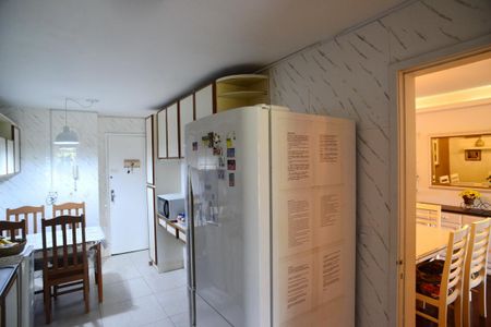 Apartamento para alugar com 144m², 4 quartos e 2 vagasCozinha