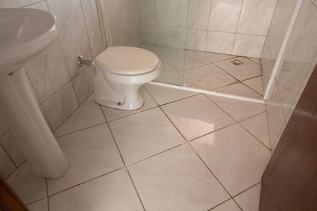 Casa para alugar com 140m², 3 quartos e 4 vagasBanheiro Social