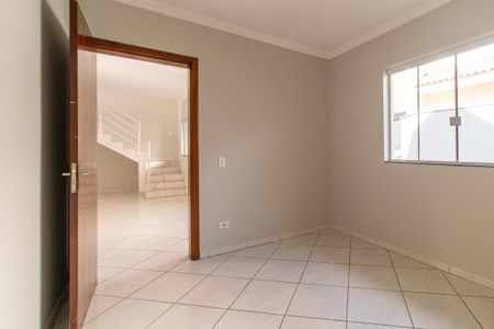 Quarto 1 de casa para alugar com 3 quartos, 140m² em Centro, São José dos Pinhais