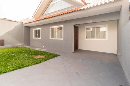 Casa para alugar com 140m², 3 quartos e 4 vagasFachada