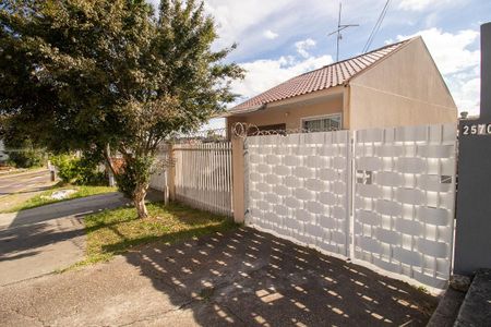 Casa para alugar com 140m², 3 quartos e 4 vagasFachada