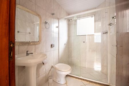 Casa para alugar com 140m², 3 quartos e 4 vagasBanheiro Social