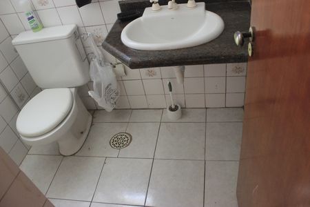 Apartamento à venda com 76m², 3 quartos e 2 vagasBanheiro social 2