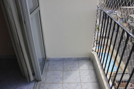 Apartamento à venda com 76m², 3 quartos e 2 vagasVaranda