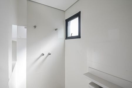 Apartamento à venda com 112m², 2 quartos e 2 vagasBanheiro da Suíte