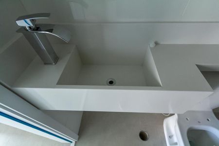 Casa de condomínio à venda com 130m², 2 quartos e 2 vagasBanheiro Social