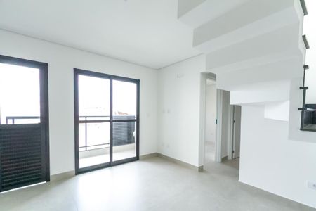 Sala de casa de condomínio à venda com 2 quartos, 130m² em Nova Petrópolis, São Bernardo do Campo