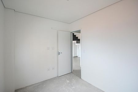 Apartamento à venda com 130m², 2 quartos e 2 vagas Apartamento à venda com 130m², 2 quartos e 2 vagasQuarto