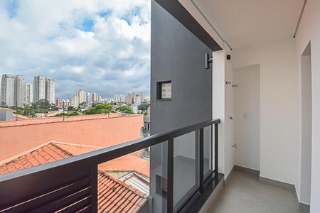 Apartamento à venda com 130m², 2 quartos e 2 vagas Apartamento à venda com 130m², 2 quartos e 2 vagasSacada