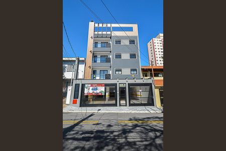 Apartamento à venda com 130m², 2 quartos e 2 vagas Apartamento à venda com 130m², 2 quartos e 2 vagasFachada e portaria