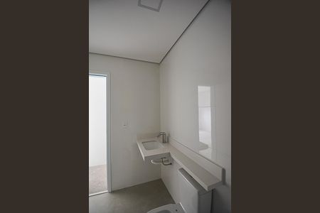 Apartamento à venda com 130m², 2 quartos e 2 vagas Apartamento à venda com 130m², 2 quartos e 2 vagasBanheiro da Suíte