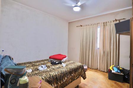 Casa à venda com 157m², 3 quartos e 4 vagasQuarto 2