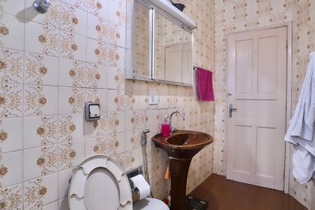Casa à venda com 157m², 3 quartos e 4 vagasBanheiro