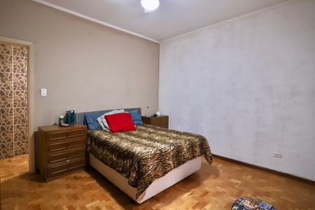 Casa à venda com 157m², 3 quartos e 4 vagasQuarto 2