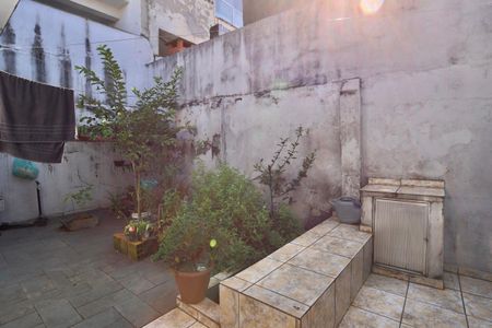 Casa à venda com 157m², 3 quartos e 4 vagasQuintal