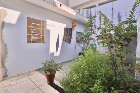 Casa à venda com 157m², 3 quartos e 4 vagasQuintal