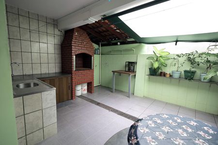 Casa à venda com 250m², 3 quartos e 4 vagasChurrasqueira