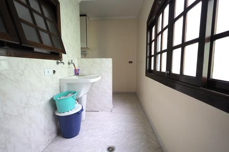 Casa à venda com 250m², 3 quartos e 4 vagasÁrea de Serviço