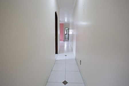 Casa à venda com 250m², 3 quartos e 4 vagasCorredor