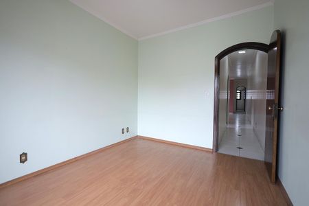 Casa à venda com 250m², 3 quartos e 4 vagasQuarto Suíte