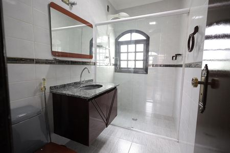 Casa à venda com 250m², 3 quartos e 4 vagasBanheiro Suíte