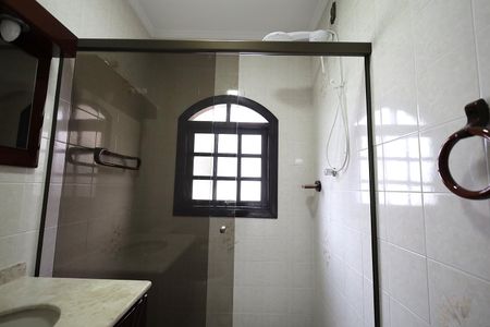 Casa à venda com 250m², 3 quartos e 4 vagasBanheiro 3