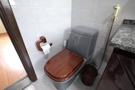 Casa à venda com 250m², 3 quartos e 4 vagasBanheiro Suíte