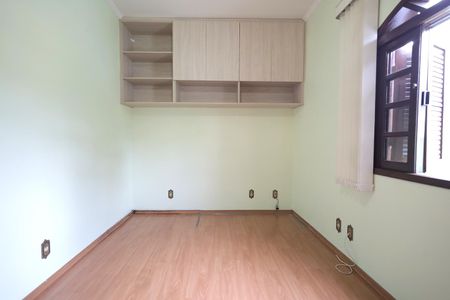 Casa à venda com 250m², 3 quartos e 4 vagasQuarto 2