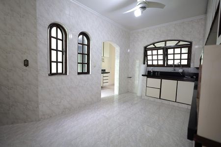 Casa à venda com 250m², 3 quartos e 4 vagasCozinha