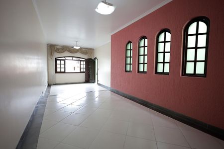 Casa à venda com 250m², 3 quartos e 4 vagasSala