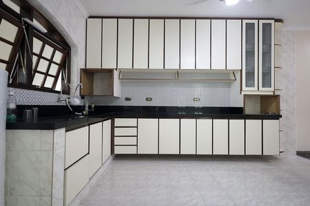 Casa à venda com 250m², 3 quartos e 4 vagasCozinha