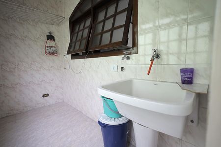 Casa à venda com 250m², 3 quartos e 4 vagasÁrea de Serviço
