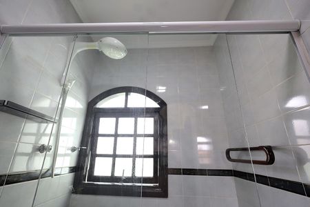 Casa à venda com 250m², 3 quartos e 4 vagasBanheiro Suíte