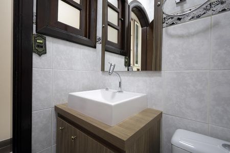 Casa à venda com 250m², 3 quartos e 4 vagasBanheiro 1