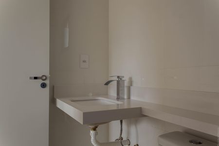 Apartamento à venda com 57m², 2 quartos e 1 vaga Apartamento à venda com 57m², 2 quartos e 1 vagaBanheiro da Suíte 1