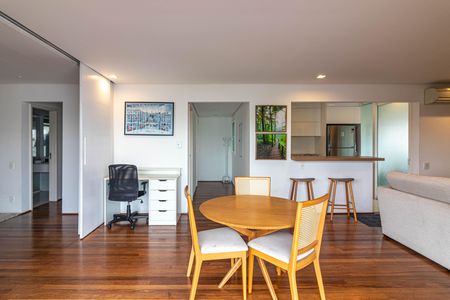 Apartamento para alugar com 90m², 1 quarto e 2 vagas Apartamento para alugar com 90m², 1 quarto e 2 vagasSala