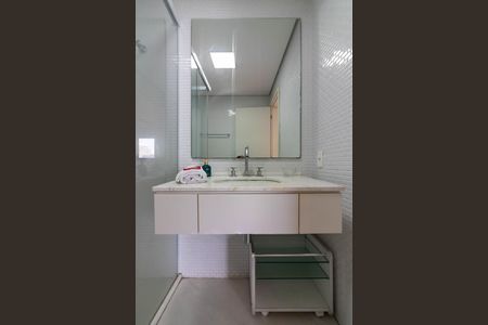 Banheiro da Suíte de apartamento para alugar com 1 quarto, 90m² em Vila Olímpia, São Paulo