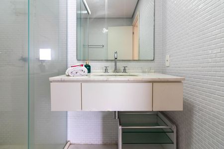 Apartamento para alugar com 90m², 1 quarto e 2 vagas Apartamento para alugar com 90m², 1 quarto e 2 vagasBanheiro da Suíte