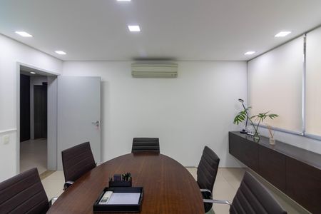 Apartamento para alugar com 90m², 1 quarto e 2 vagas Apartamento para alugar com 90m², 1 quarto e 2 vagasCoworking