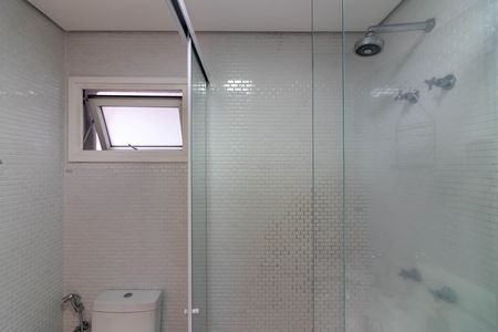 Apartamento para alugar com 90m², 1 quarto e 2 vagas Apartamento para alugar com 90m², 1 quarto e 2 vagasBanheiro da Suíte