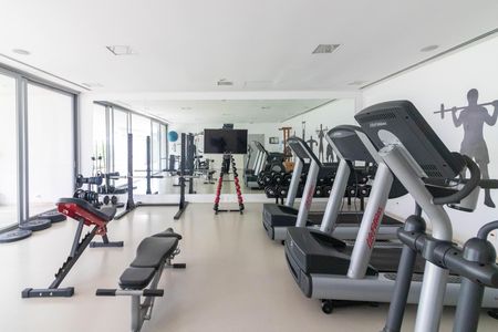 Apartamento para alugar com 90m², 1 quarto e 2 vagas Apartamento para alugar com 90m², 1 quarto e 2 vagasÁrea comum - Academia