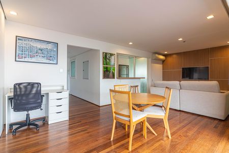 Apartamento para alugar com 90m², 1 quarto e 2 vagas Apartamento para alugar com 90m², 1 quarto e 2 vagasSala de Jantar