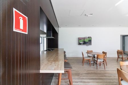 Apartamento para alugar com 90m², 1 quarto e 2 vagas Apartamento para alugar com 90m², 1 quarto e 2 vagasÁrea comum - Salão de festas