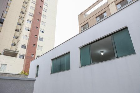 Studio para alugar com 30m², 1 quarto e sem vaga Studio para alugar com 30m², 1 quarto e sem vagaVista da Sacada
