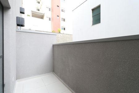 Varanda  de kitnet/studio para alugar com 1 quarto, 30m² em Vila Romana, São Paulo