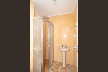 Banheiro de apartamento para alugar com 1 quarto, 30m² em Independência, Porto Alegre