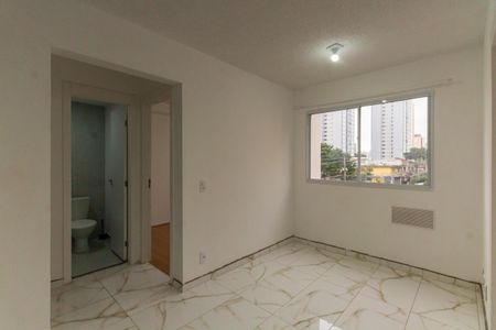 Apartamento para alugar com 38m², 2 quartos e sem vaga Apartamento para alugar com 38m², 2 quartos e sem vagaSalaSala